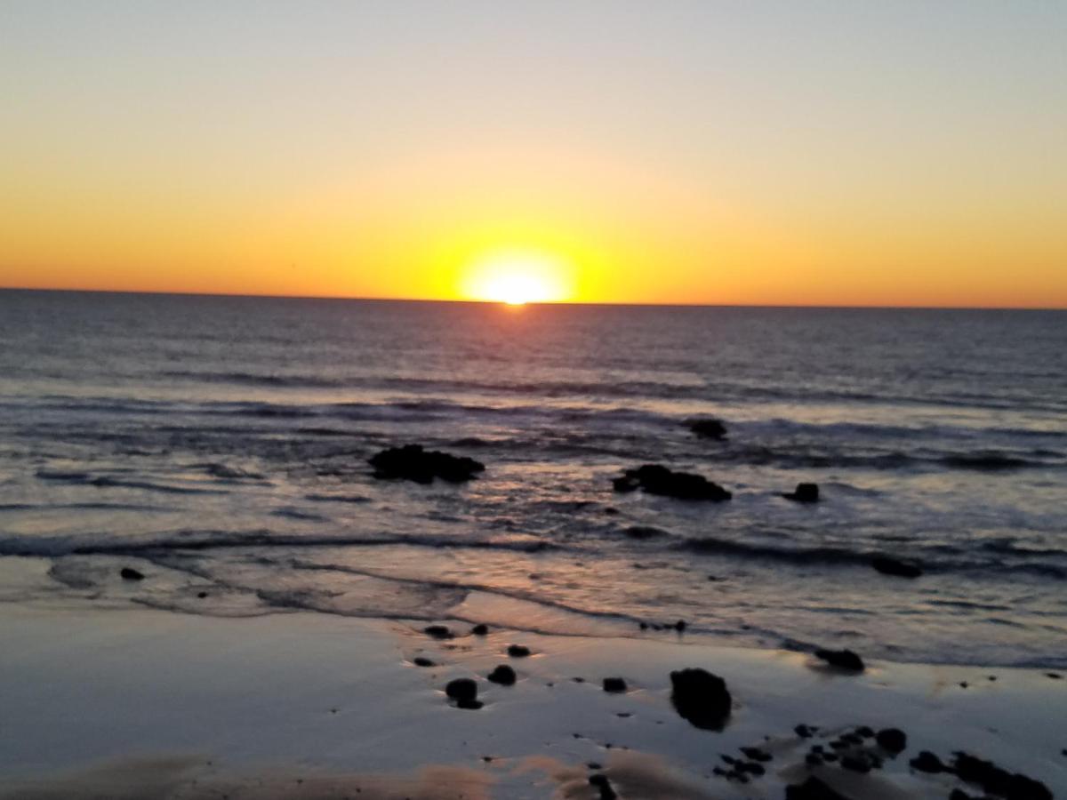 Ferienwohnung 'Luxury Oceanfront Penthouse With Pools, Jacuzzis And Spectacular Ocean Views' Rosarito Exterior foto
