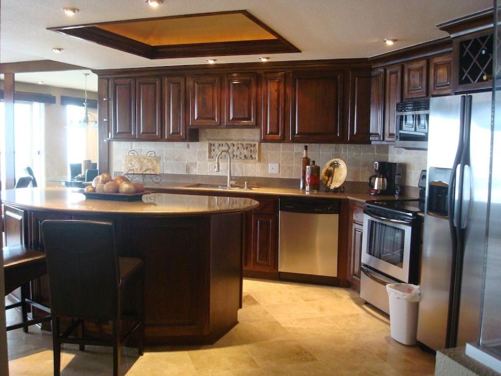Ferienwohnung 'Luxury Oceanfront Penthouse With Pools, Jacuzzis And Spectacular Ocean Views' Rosarito Exterior foto