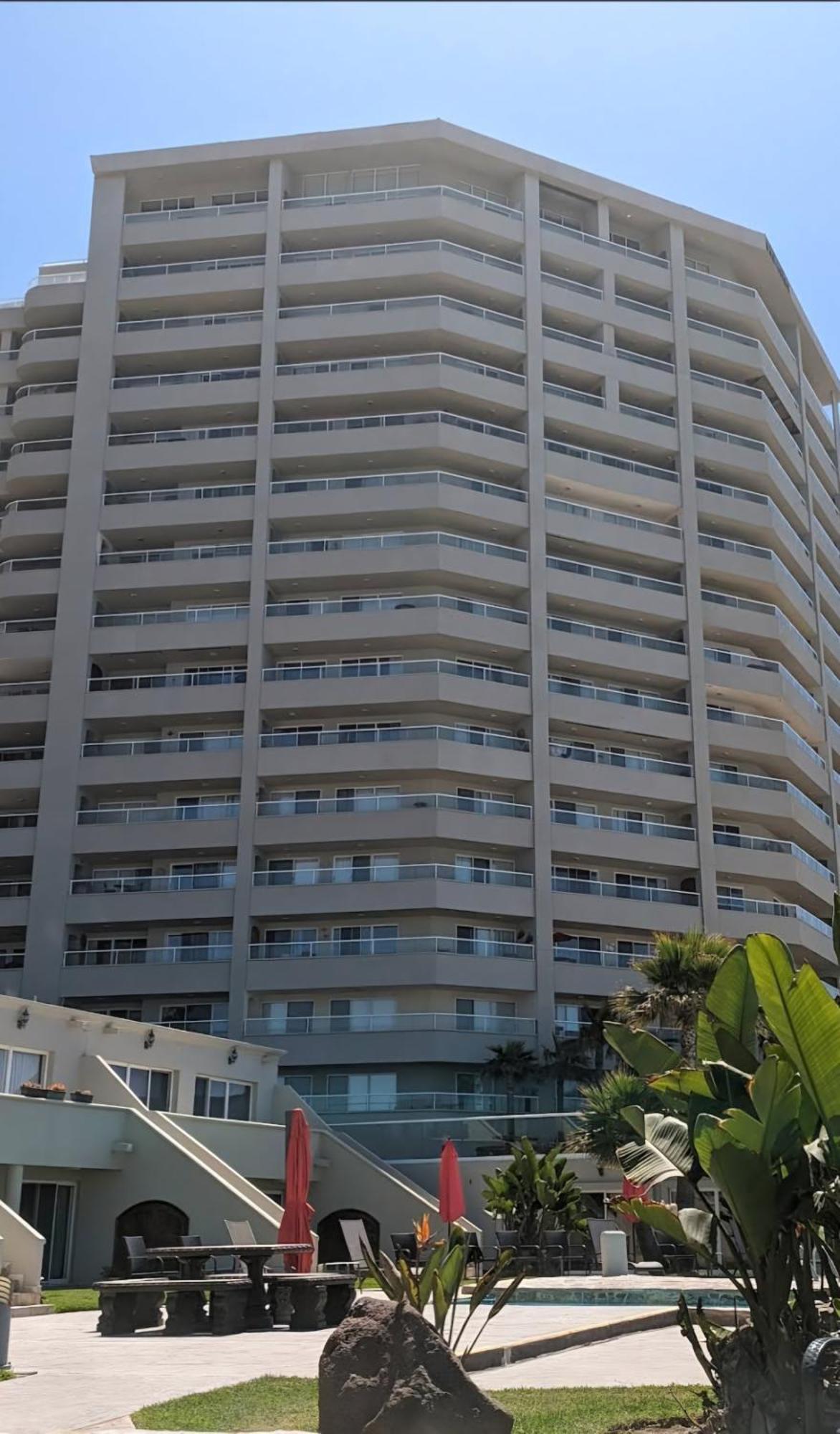 Ferienwohnung 'Luxury Oceanfront Penthouse With Pools, Jacuzzis And Spectacular Ocean Views' Rosarito Exterior foto